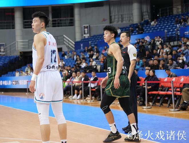 俱乐部杯-米奇26+17青岛胜同曦 林崴19分